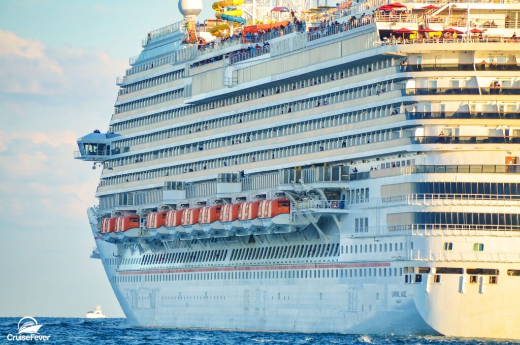 Carnival Cruise Line Offering $25 Deposits on Specific Cabins