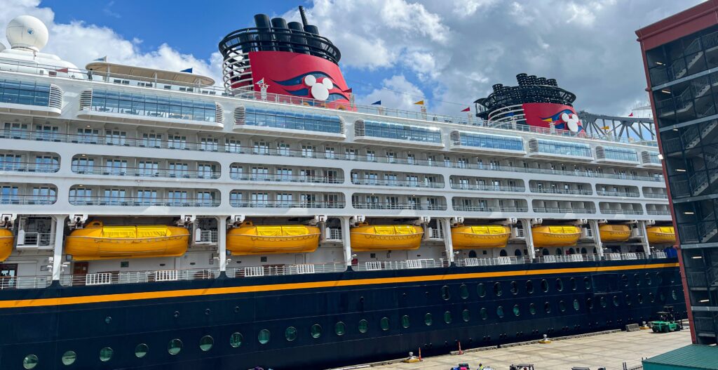 10 Tips for Finding the Best Deals on Disney Parks  Cruises
