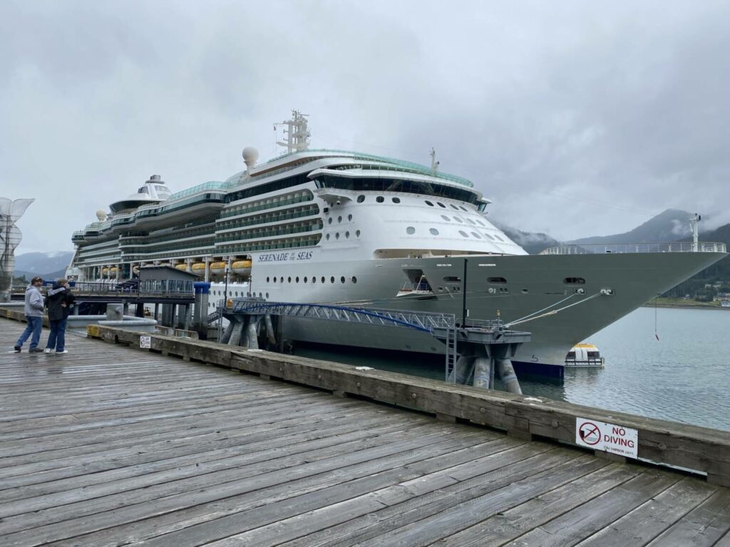 Where Do Large Cruise Ships Dock In Alaska