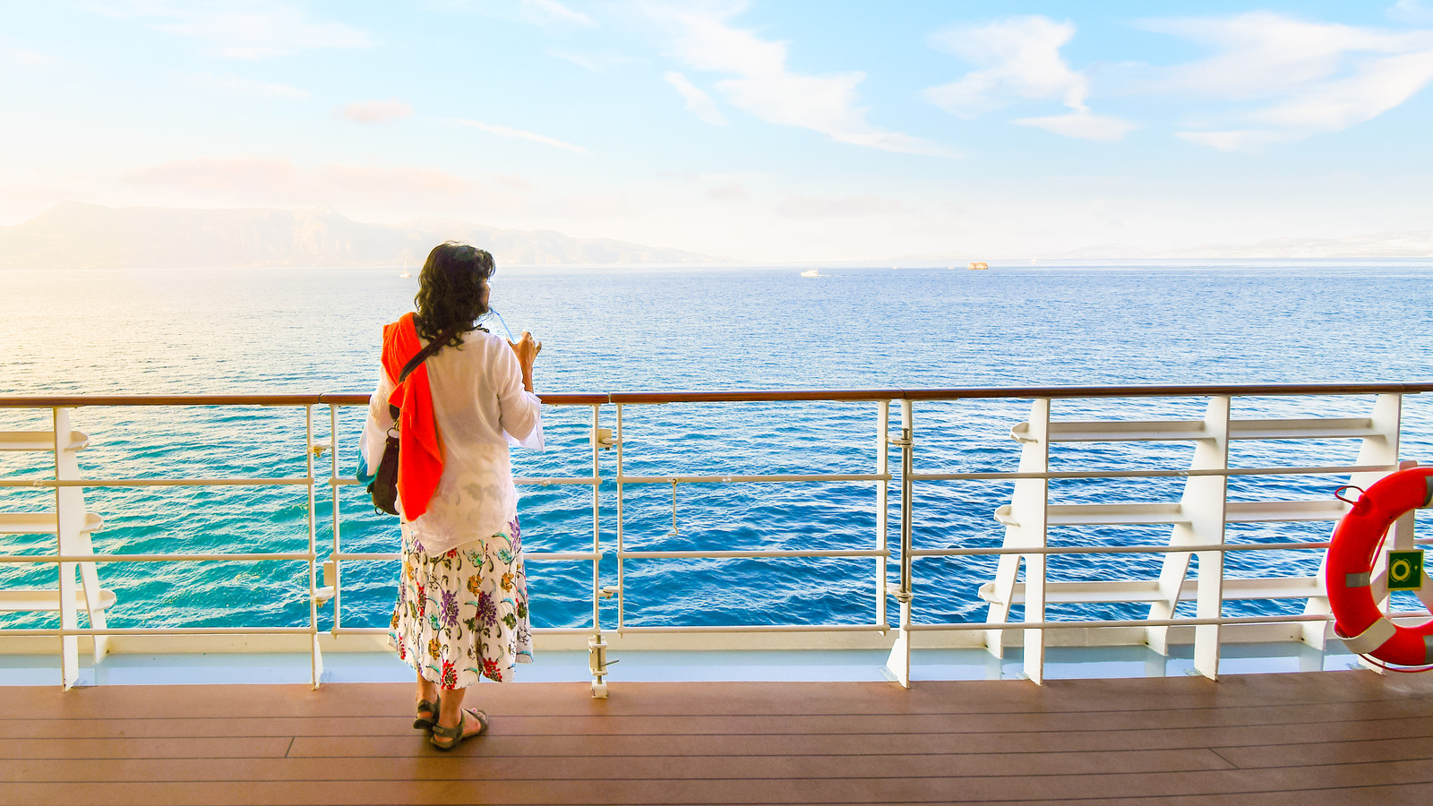 Can I Travel Alone On A Cruise?