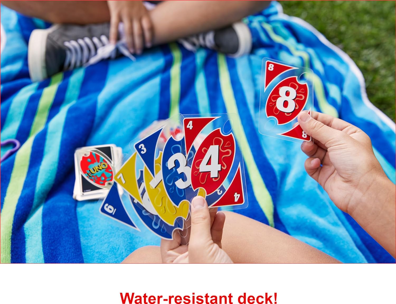 Mattel Games UNO Splash Card Game with Waterproof Cards and Portable Clip for Travel, Camping and Game Nights Away