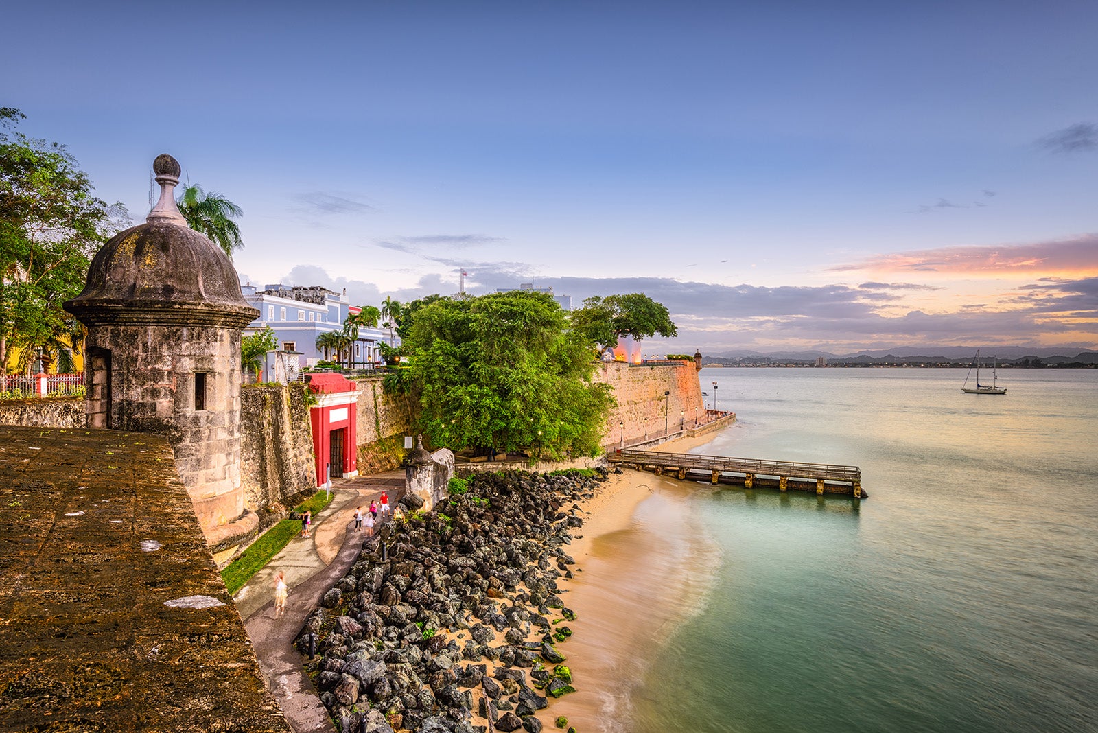 How Far Is Isla Verde Beach From Carnival Cruise Port